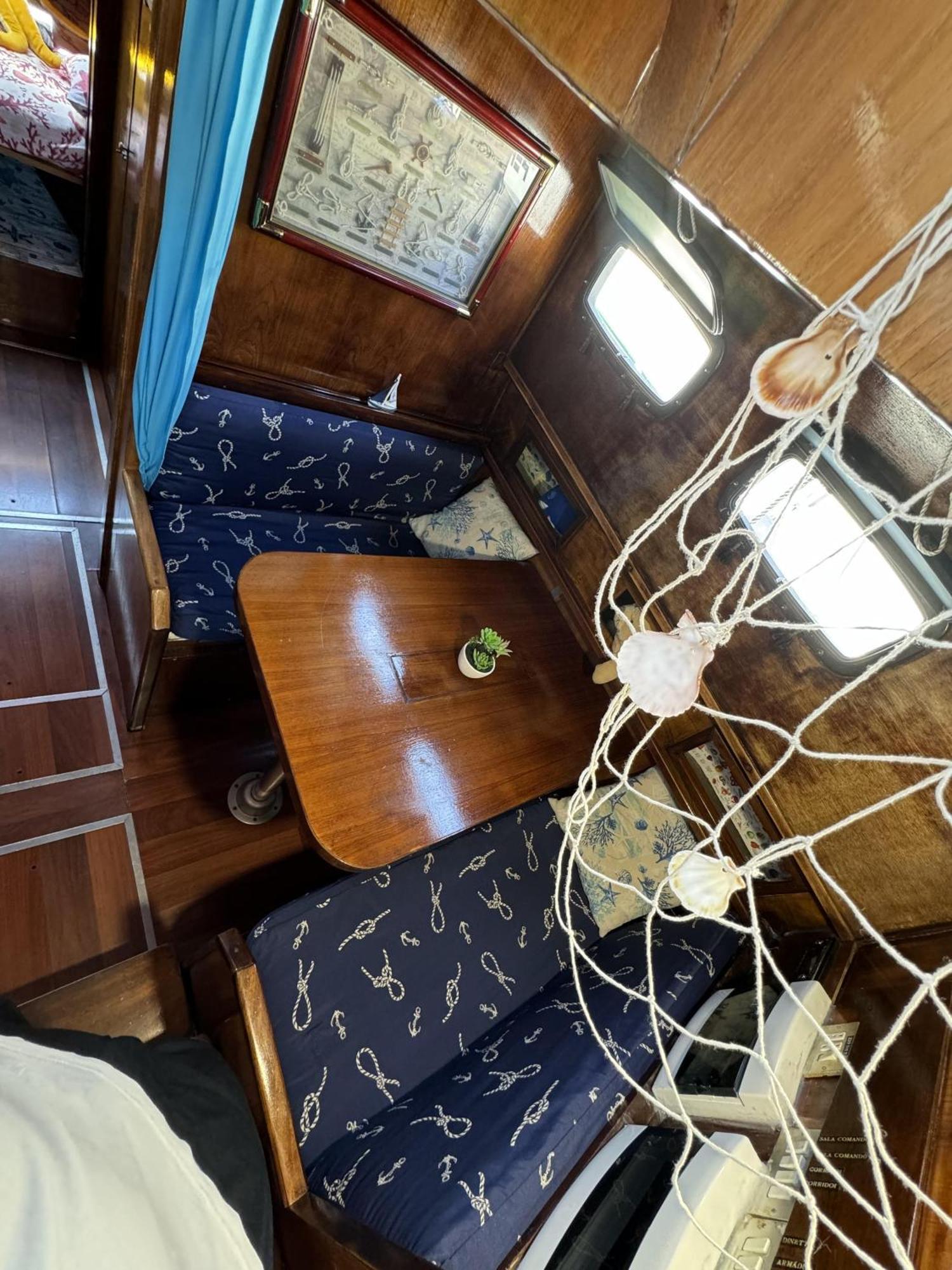 Aloha Jak'S Boat Алассио Экстерьер фото