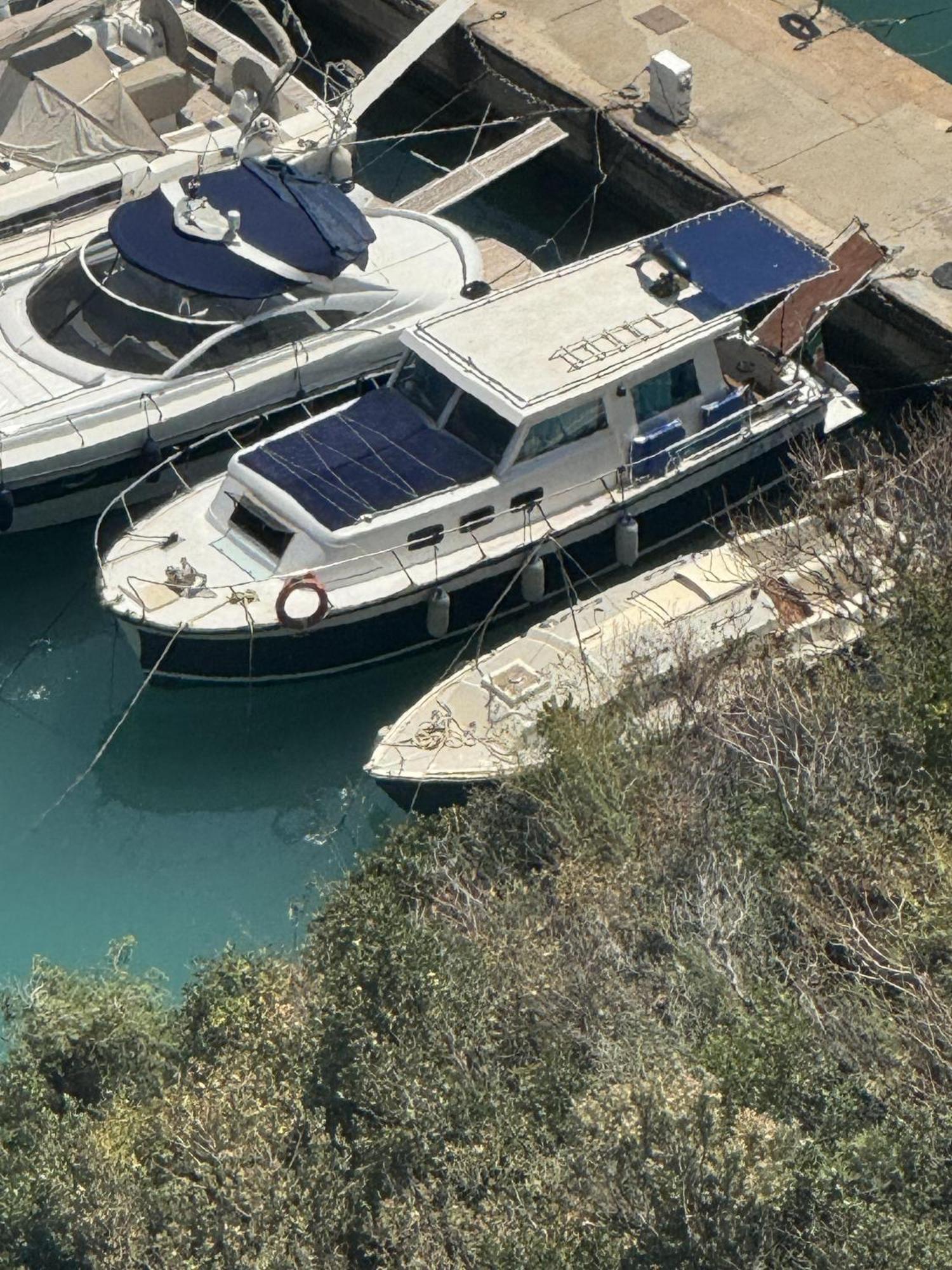 Aloha Jak'S Boat Алассио Экстерьер фото