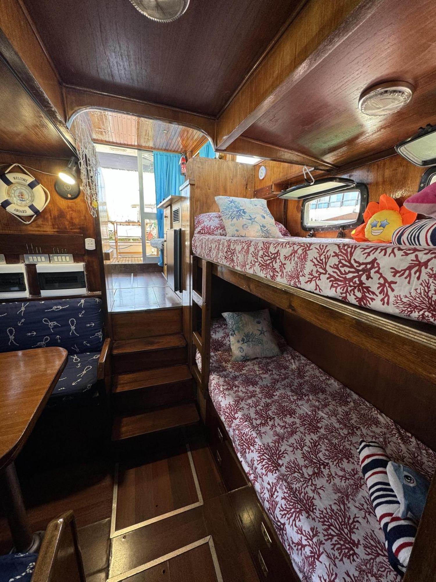 Aloha Jak'S Boat Алассио Экстерьер фото